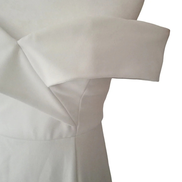 Lulu's Song of Love Floor Length Off Shoulder White Gown Size Small - Picture 5 of 10